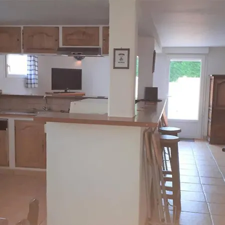 Prázdninový dům 3 Etoiles 300m Piscine Privee Grand Jardin *