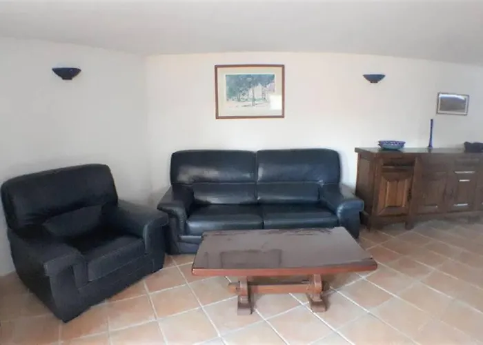 Ferienhaus 3 Etoiles 300m Piscine Privee Grand Jardin