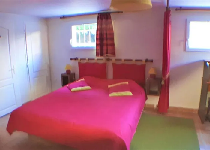 Ferienhaus 3 Etoiles 300m Piscine Privee Grand Jardin *