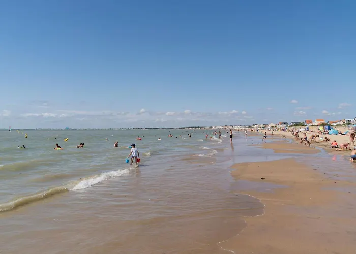 3 Etoiles 300m Piscine Privee Grand Jardin